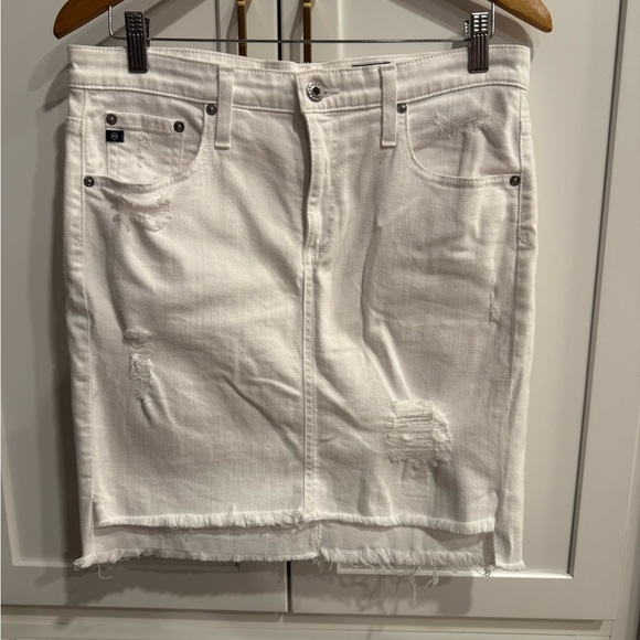 AG Adriano Goldschmied “the Erin” White Distressed Denim Skirt size 30R - Picture 1 of 9